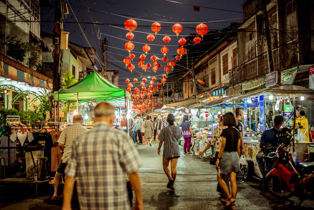 Surat Thani Markt - Nehru Memorial